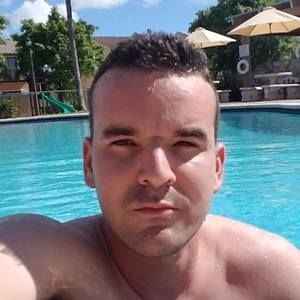 Meet your Posher, Roberto